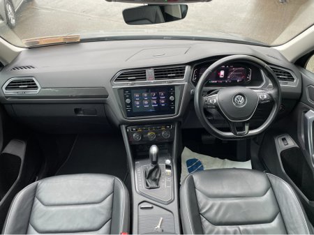 2021 Volkswagen Tiguan - thumbnail 6