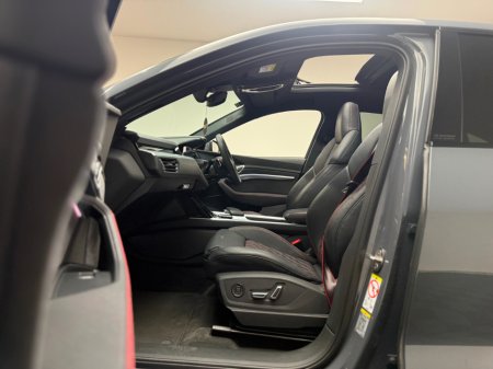 2024 Audi Q8 e-tron S LINE 55 E-TRON *PAN ROOF* €79,990 thumbnail