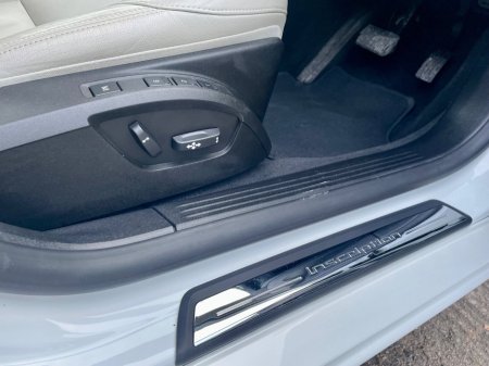 2017 Volvo V40 - thumbnail 16