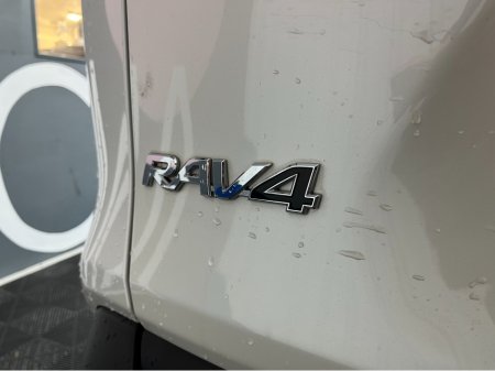 2020 Toyota Rav4 €29950 2020 TOYOTA RAV4 HYBRID X 2.5 AUTOMATIC / CRUISE CONTROL / REVERSE CAMERA AND MORE €29,950 thumbnail