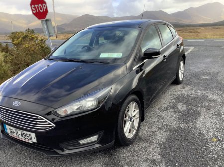 2016 Ford Focus - thumbnail 23