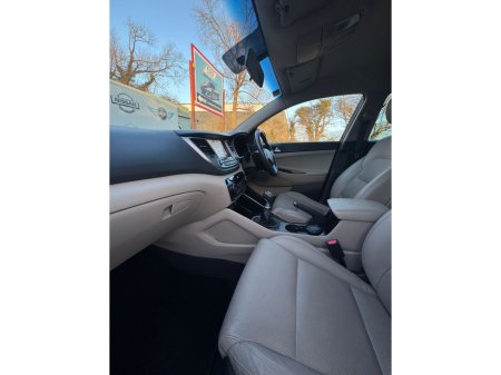 2017 Hyundai Tucson 1.7 EXECUTIVE 5DR €14,999 thumbnail