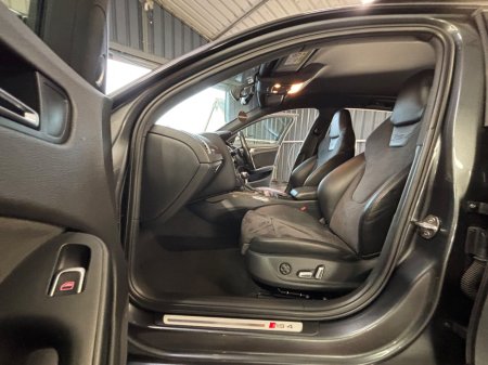 2015 Audi RS4 4.2 FSI RS4 QUATTRO AVANT €44,950 thumbnail