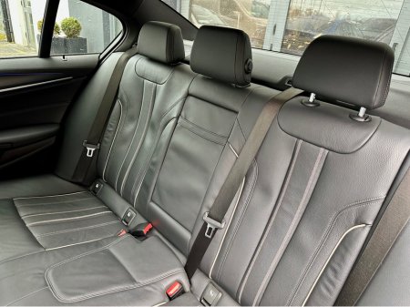 2023 BMW 5 Series - thumbnail 10