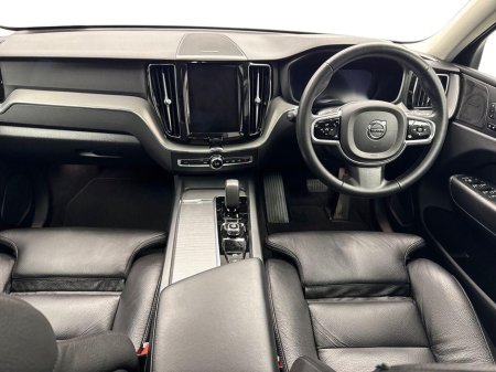 2023 Volvo XC60 - thumbnail 8