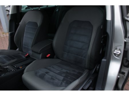 2013 Volkswagen Golf 1.4TSI HIGHLINE PLUS 140BHP 5DR HATCHBACK AUTO // ONLY 42,000KMS //  BUY WITH CONFIDENCE AA AND SIMI APPROVED DEALER 2026 // FINANCE ARRANGED // ALL TRADE INS WELCOME // €11,950 thumbnail