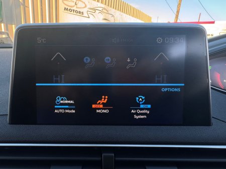 2018 Peugeot 3008 ALLURE 1.5 BLUE HDI 130 6 6.2 4DR €14,800 thumbnail