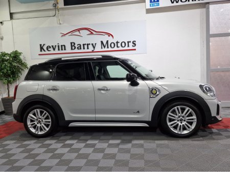 2021 MINI Countryman SE ALL4 EXCLUSIVE (PLUG IN HYBRID) AUTOMATIC **ONE OWNER / HUGE SPEC / APPLE CARPLAY / CRUISE CONTROL / FULL BLACK LEATHER / HEATED FRONT SEATS / REVERSE CAMERA / REAR TINTED GLASS / SAT NAV** €27,900