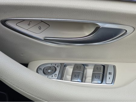 2018 Mercedes-Benz E Class - thumbnail 10