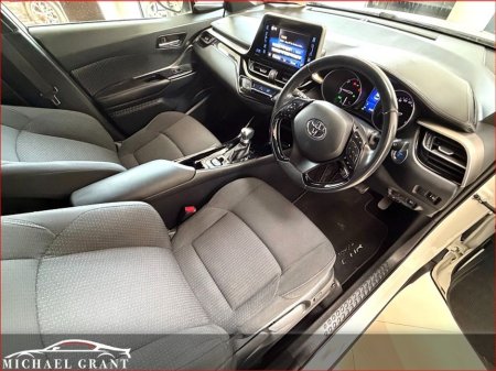 2019 Toyota C-HR - thumbnail 13