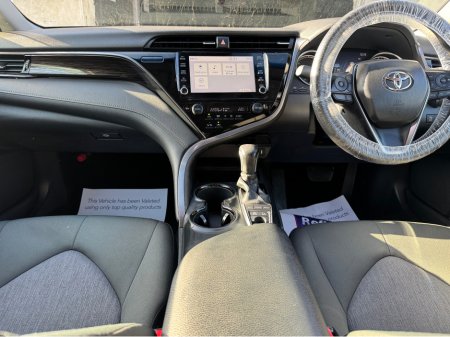 2020 Toyota Camry - thumbnail 8