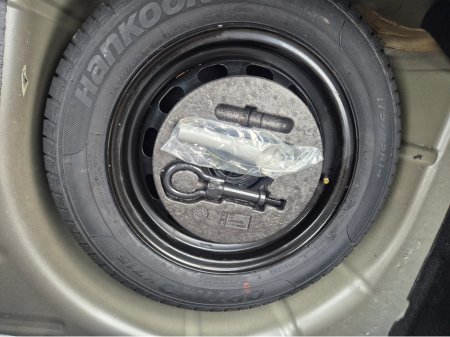 2016 Ford Fiesta - thumbnail 13