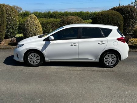 2013 Toyota Auris 1.4D4D Aura NG 4DR €3,200