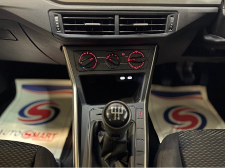 2021 Volkswagen Polo TRENDLINE 1.0 MANUAL 5SPEED 80HP 5DR €15,995 thumbnail