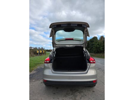 2015 Ford Focus - thumbnail 6