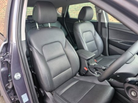 2016 Hyundai Tucson - thumbnail 9