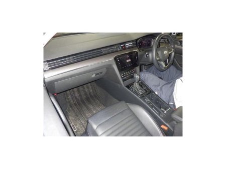 2023 Volkswagen Passat - thumbnail 2