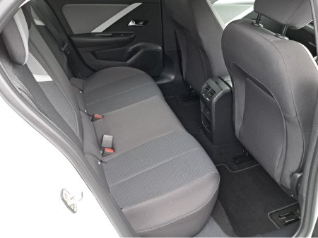 2025 Opel Astra ELEGANCE 1.2TURBO 110BHP **REVERSING CAMERA** €29,950 thumbnail