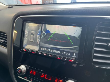 2020 Mitsubishi Outlander 2020 MITSUBISHI OUTLANDER PHEV 2.4L HYBRID / 48K KMS / ADAPTIVE CRUISE CONTROL, HEATED SEATS, REVERSE CAMERA & MORE €23,950 thumbnail