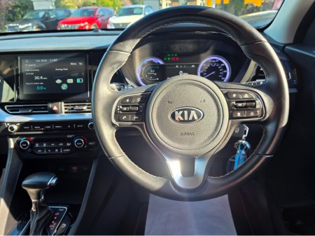 2020 Kia Niro - thumbnail 16