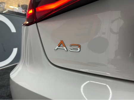 2016 Audi A3 Sportback 2016 AUDI A3 SPORTBACK TFSI 1.4 AUTOMATIC / CRUISE CONTROL / REVERSE CAMERA AND MORE thumbnail