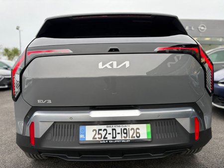 2025 Kia EV3 Earth ( Range 585km ) €39,995 thumbnail