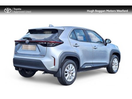 2024 Toyota Yaris Cross - photo 2