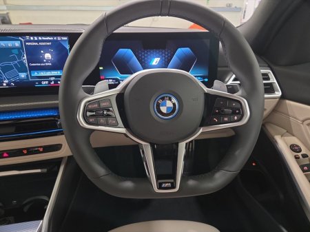 2026 BMW 3 Series 330e M Sport Saloon thumbnail