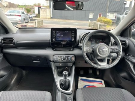 2024 Toyota Yaris - thumbnail 8