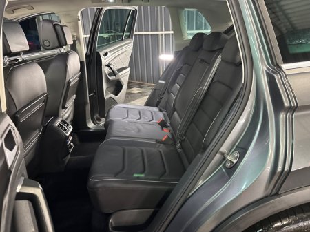 2020 Volkswagen Tiguan - thumbnail 17