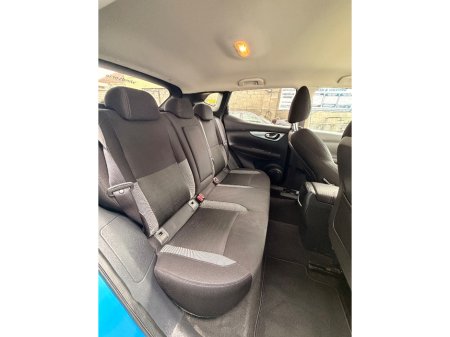 2017 Nissan Qashqai - thumbnail 6