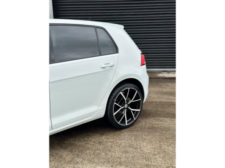2018 Volkswagen Golf - thumbnail 3