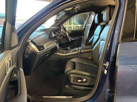 2020 BMW X5 xDrive45e M Sport €49,950 thumbnail