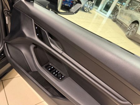 2021 Porsche Taycan 4S=HUGE SPEC//LOW MILES//D REG=FULL PORSCHE SERVICE HISTORY=TAILORED FINANCE PACKAGES AVAILABLE=TRADE IN'S WELCOME €57,995 thumbnail