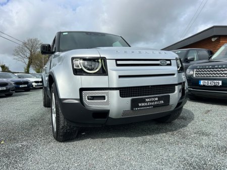 2023 Land Rover Defender - thumbnail 45