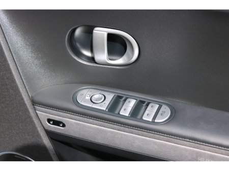 2025 Hyundai Ioniq 5 - thumbnail 15