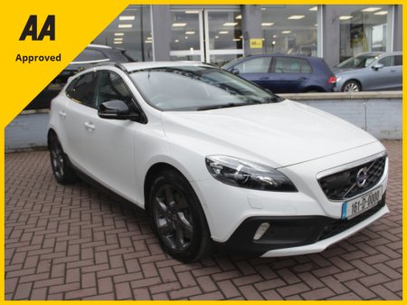 2016 Volvo V40 Cross Country - thumbnail 1