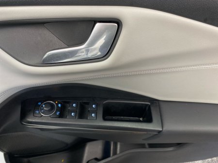 2025 Ford Puma Gen-E - EV - Premium - 53KWH €29,995 thumbnail