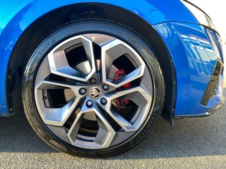 2023 Skoda Octavia - thumbnail 5