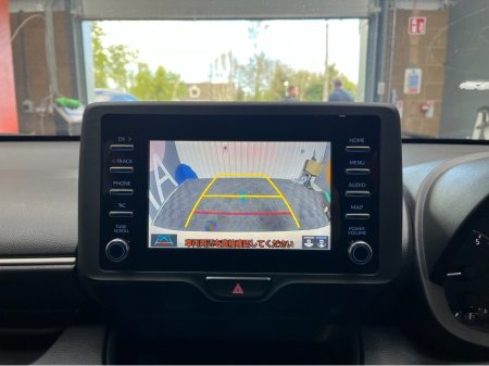 2021 Toyota Yaris - thumbnail 16