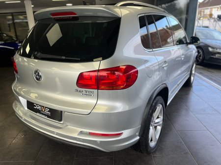 2016 Volkswagen Tiguan EDITION-R 2.0 TDI 150HP MANUAL 6SPEED FWD 5DR €14,900 thumbnail