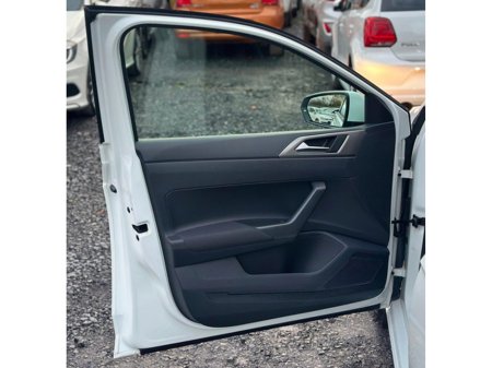 2019 Volkswagen Polo TSI 1.0L Petrol Automatic (5053) €15,995 thumbnail