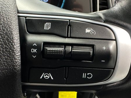 2023 Kia Sportage - thumbnail 17