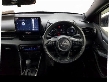 2020 Toyota Yaris - photo 3