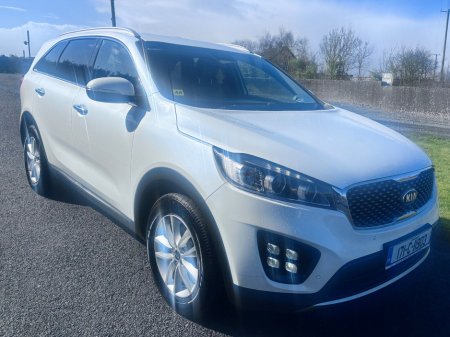 2017 Kia Sorento - thumbnail 8