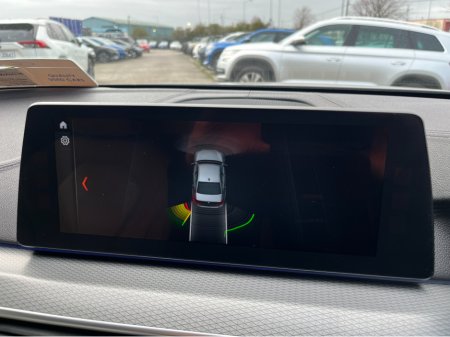 2018 BMW 5 Series - thumbnail 19