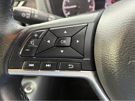 2021 Nissan Juke - thumbnail 14