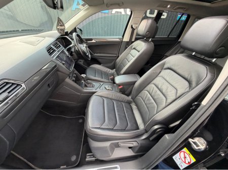 2020 Volkswagen Tiguan R-LINE BLACK EDT - 1.5 PETROL - AUTO - 12M WARRANTY - CAR: 1744 €34,950 thumbnail