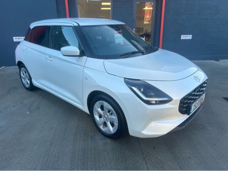 2025 Suzuki Swift 1.2 HYBRID MOTION 5DR ONLY 200KM €21,750 thumbnail