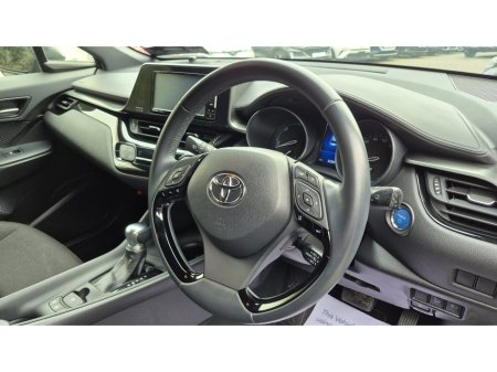 2019 Toyota C-HR 1.8 HYBRID LOW MILEAGE €19,950 thumbnail